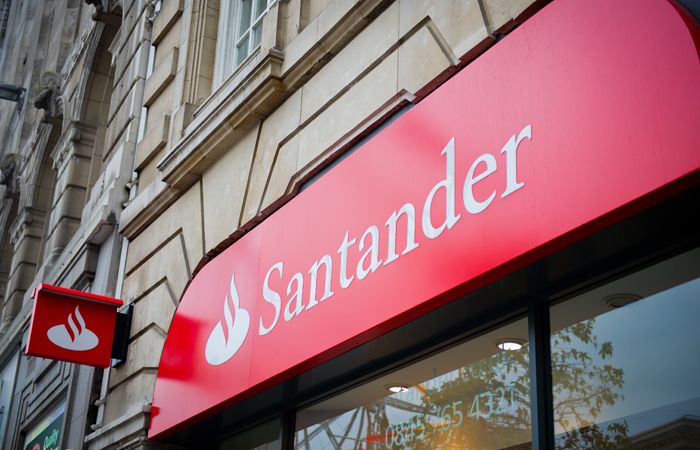 Santander UK delays full Q3 results, mortgage lending falls   – Mortgage Strategy